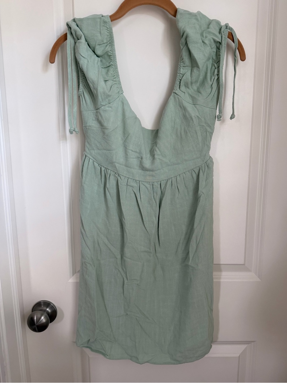 La Hearts Mint Green Backless Tie-Shoulder Sundress